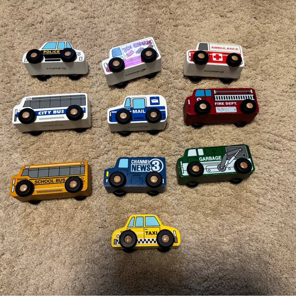 Lakeshore Hardwood Community Vehicles